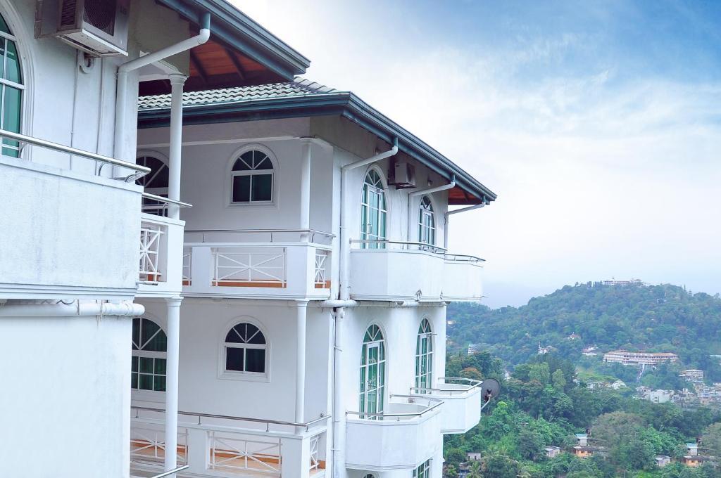 The Peak Pavilion Kandy Eksteriør bilde
